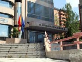 Una mujer afirma en su juicio que abusó de una menor