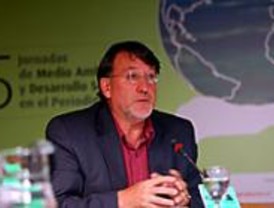 “Con una carretera menos tendríamos el doble de árboles”