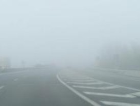 La niebla condiciona la circulación y causa retrasos en Barajas