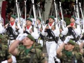 La capital rendirá homenaje a las Fuerzas Armadas