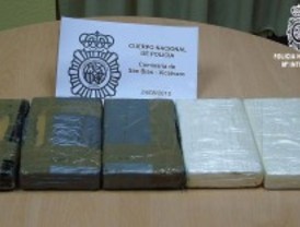 Detenido por portar cocaína en una bolsa de supermercado