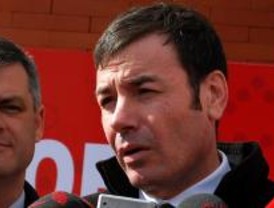 Gómez dice que Rajoy debe disolver la dirección madrileña