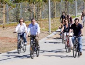 Gallardón arrincona al coche con la bici