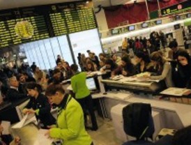 Los controladores denuncian a AENA
