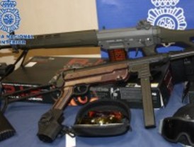 Desarticulada en Madrid una red de falsificadores de artículos táctico-policiales