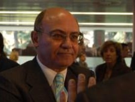 Díaz Ferrán pone su cargo a disposición de la CEOE pero la patronal le da su apoyo