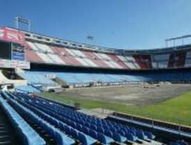 Varias zonas del Vicente Calderón carecen de licencia