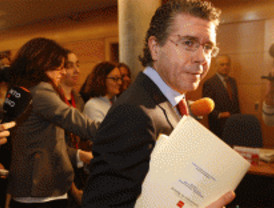Granados acepta someterse a una comisión de investigación sobre los supuestos espías