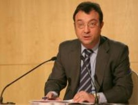 Cobo asegura que sus cargos están a disposición de Rajoy, Gallardón y del partido