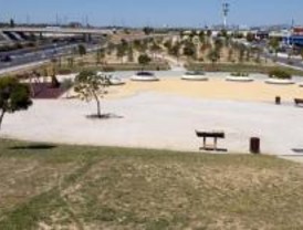 Tres detenidos cuando intentaban robar cámaras de vídeo en Majadahonda