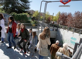 Metro instalará puestos para la recogida de compras de Internet
