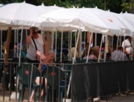 El 58% de los madrileños cree que los quioscos del Retiro son caros