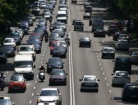 Un accidente provoca atasco en la A-6