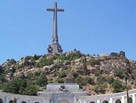 Centenares de falangistas se manifestaron este sábado