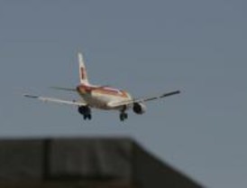 Un vuelo Tánger-Madrid aterriza en Sevilla tras morir una pasajera británica