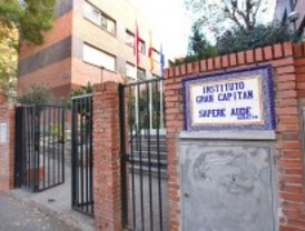 Aguirre envía una carta a los profesores de secundaria para intentar aplacarles