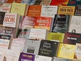 El PSOE denuncia que 300.000 familias se han quedado sin beca para libros