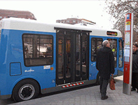 El 'autobús de juguete' cumple un mes