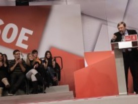 Lissavetzky pide a los madrileños que no den una prórroga a 'mister deuda'