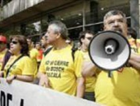 Trabajadores de Bosch de Alcalá de Henares parten hacia Sttugart para protestar contra el cierre