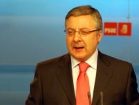 Blanco dice que 'los buitres carroñeros' siempre planean sobre las obras del AVE