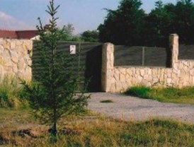 Denuncian la construcción de un chalé en suelo protegido en Navalafuente