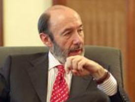 Rubalcaba exige a Madrid que financie el plus de capitalidad para policías