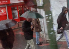 Los bomberos han tenido 140 intervenciones, la mayoría por el viento y la lluvia