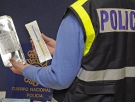 Detenido un médico por hacer implantes con medicamentos ilegales