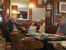 Unos 300 autores optan al premio de novela Café Gijón