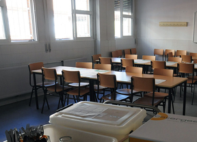 Las ayudas para libros y comedor pasan de 59 a 19 millones en dos años