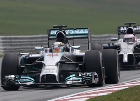 La suerte se alía con Alonso en las cronos del Gran Premio de Malasia