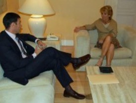 Gómez pide a Aguirre que tome medidas contra el paro y deje de lado 'la demagogia y las mentiras'