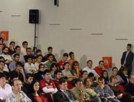 Sindicatos convocan una 'gran movilización' contra los recortes en la universidad