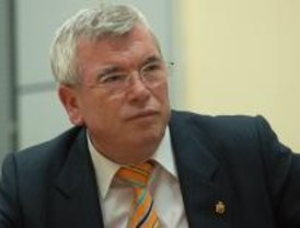 Castro cree que el tiempo juega a su favor en las relaciones con el PP