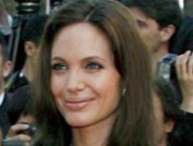 ¿Quiere conocer al doble de Angelina Jolie o Beyoncé?