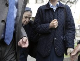 Los obispos denuncian 'la sombra de sospecha' sobre la orden de Sor María por los bebés robados