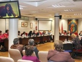 Castro da las gracias 'a todos' en el último pleno y dice que 'ha merecido la pena'