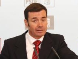 Tomás Gómez critica la postura de la Comunidad en el conflicto de Air Comet