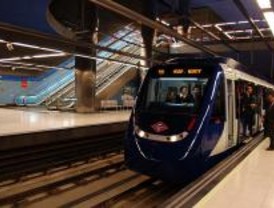 Dos operarios del metro sufren quemaduras graves por una descarga eléctrica
