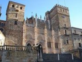 Los tesoros del Monasterio de Guadalupe llegan por primera vez a Madrid