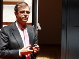 El Defensor del Menor pide que Dragó se disculpe