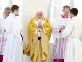 El papa se despide hablando de fe, no de política