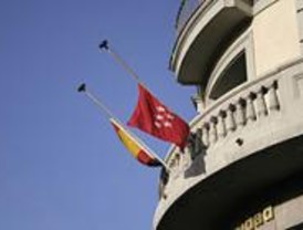 Las banderas de la región ondean a media asta por la muerte de Fernando Trapero
