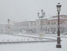 La Comunidad alerta de nevadas de 20 centímetros el domingo en la sierra