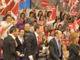 Los líderes madrileños apoyan a sus candidatos