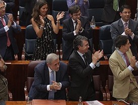 La Asamblea proclama presidenta a Esperanza Aguirre por tercera legislatura consecutiva