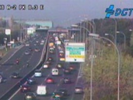 Un accidente en la A-2 causa retenciones