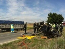 Fallece tras chocar con un camión en Villalbilla