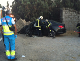 Fallece al impactar contra un muro en la M-600